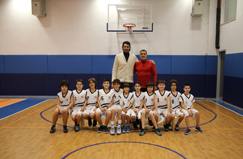 Milli Basketbolcu Kerem Gönlüm ide’de!
