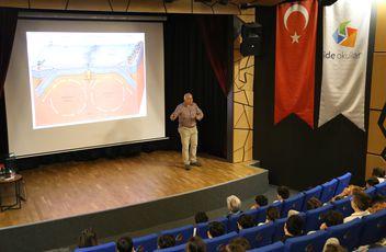 Hareketli Dünya