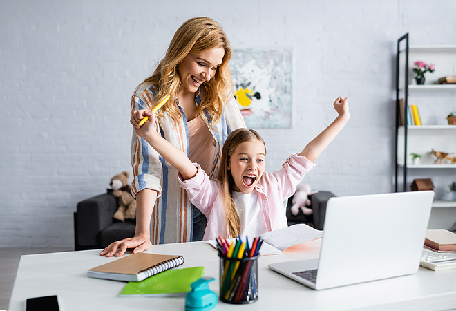 Dijital Ebeveynlik ve Değişen Anne-Baba Rolleri